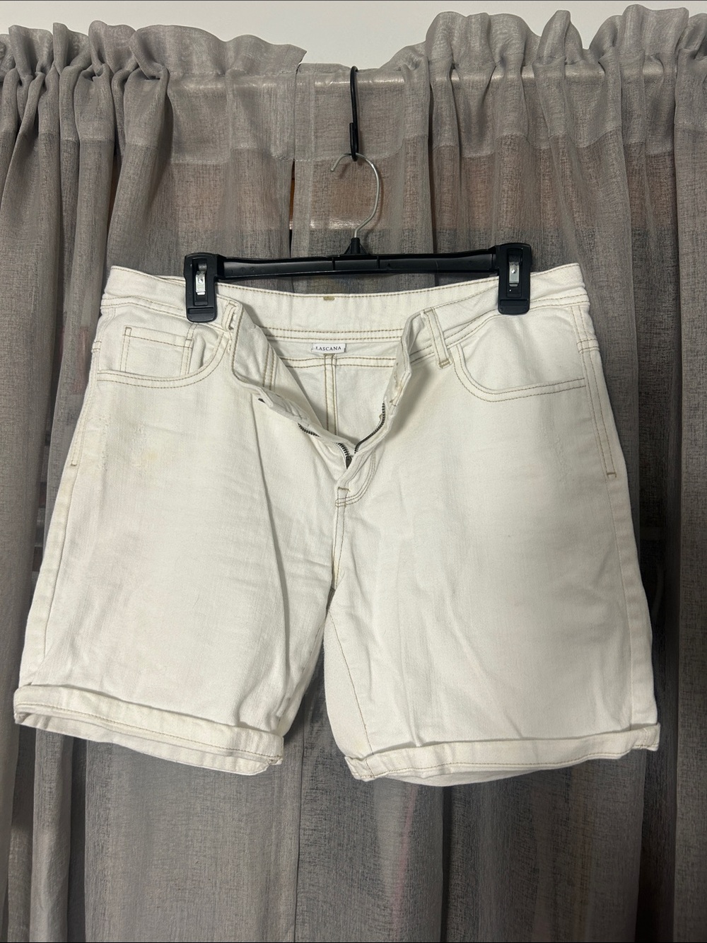 Women's Off-White Denim Rolled Hem Shorts
